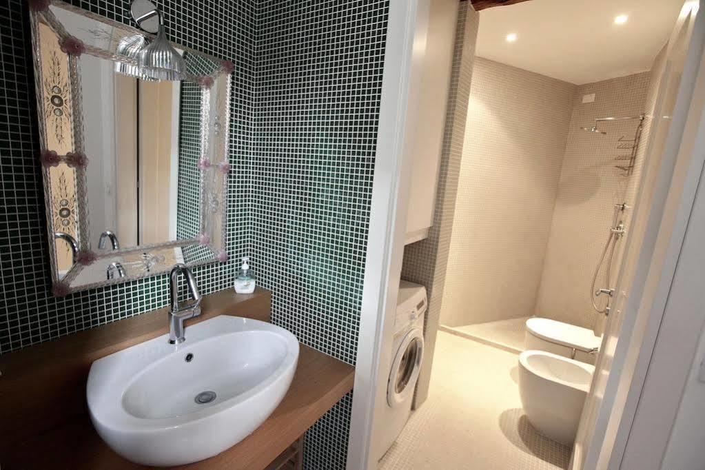 Ca' Filcamo Apartment เวนิส ภายนอก รูปภาพ