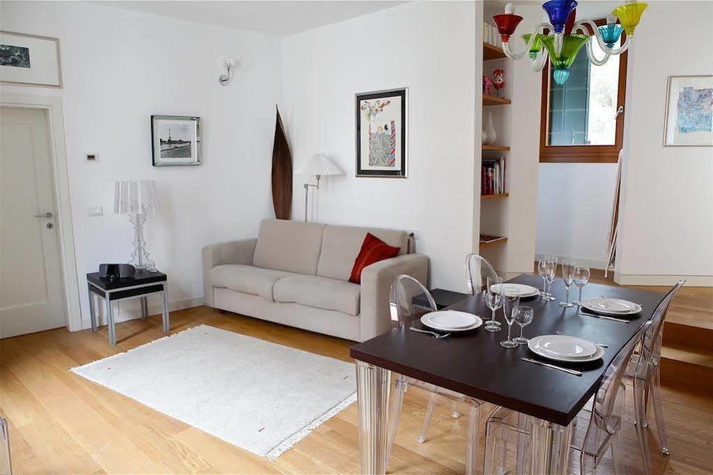 Ca' Filcamo Apartment เวนิส ภายนอก รูปภาพ